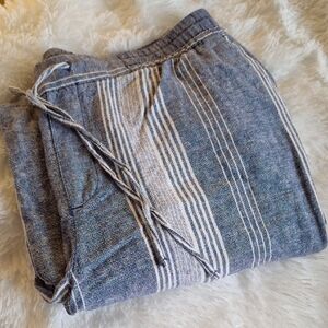 Old Navy Striped Blue Wide Leg Lounge Pant with Side & Back Pockets & Tie Waist